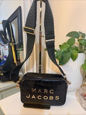 Marc Jacobs Black Croc-Embossed Camera Crossbody with Gold Logo